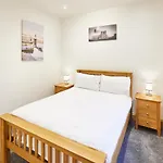 Host & Stay - Knight Retreat